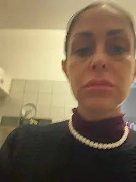 Snapshot of ainaht chatting on 02-12-26, 08:09 ainaht online show from 02-12-26, 08:09