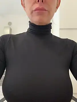 Snapshot of ainaht chatting on 02-25-26, 01:21 ainaht online show from 02-25-26, 01:21