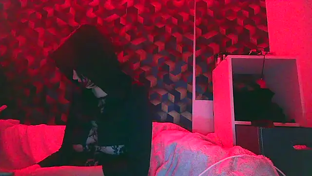 Snapshot of MaitresseMermaid chatting on 10-31-25, 06:31 MaitresseMermaid online show from 10-31-25, 06:31