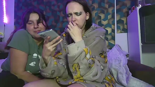 Snapshot of MaitresseMermaid chatting on 11-11-25, 08:31 MaitresseMermaid online show from 11-11-25, 08:31