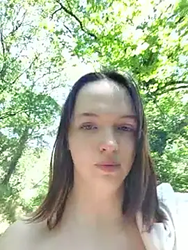Snapshot of MaitresseMermaid chatting on 06-17-26, 11:34 MaitresseMermaid online show from 06-17-26, 11:34