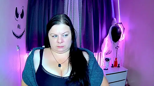 BritneyRaine online show from 10-19-25, 06:14