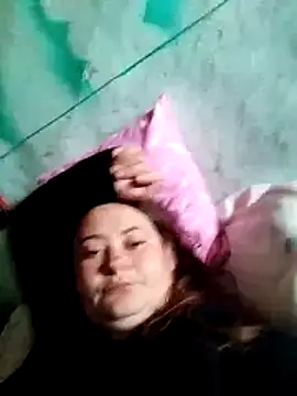 Snapshot of Flacara100 chatting on 10-25-25, 05:48 Flacara100 online show from 10-25-25, 05:48