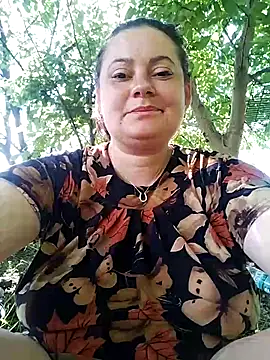 Snapshot of Flacara100 chatting on 06-21-26, 12:19 Flacara100 online show from 06-21-26, 12:19