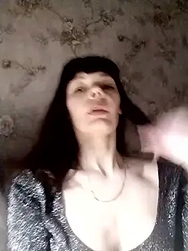Snapshot of AliceSwan1122 chatting on 04-21-26, 08:44 AliceSwan1122 online show from 04-21-26, 08:44