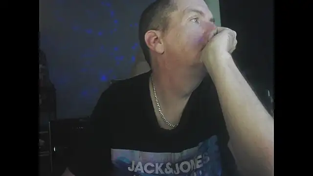 Snapshot of Sex_and_loves chatting on 11-04-25, 03:33 Sex and loves online show from 11-04-25, 03:33