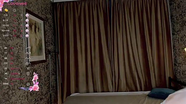 AlettaEve online show from 09-26-25, 03:05