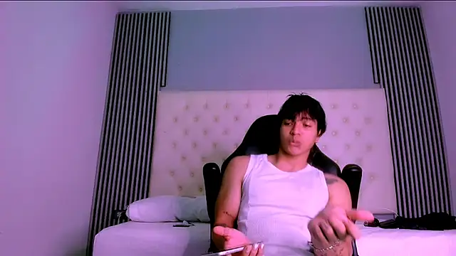 toji luxxer online show from 11-13-25, 02:54