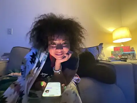 Snapshot of GoddessFatPuss chatting on 09-15-25, 06:02 GoddessFatPuss online show from 09-15-25, 06:02