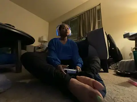 Snapshot of GoddessFatPuss chatting on 09-18-25, 03:30 GoddessFatPuss online show from 09-18-25, 03:30