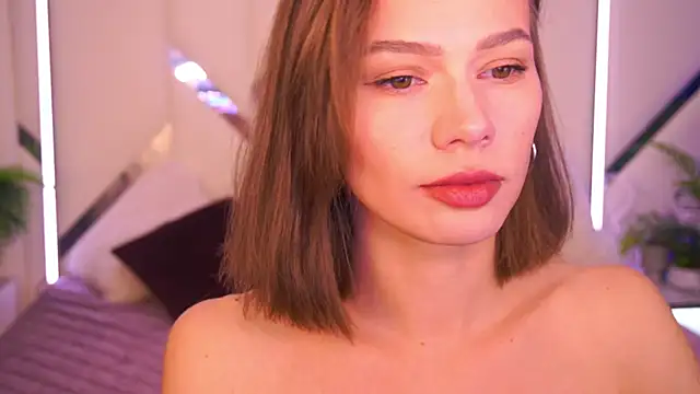 Snapshot of ShyySiren chatting on 12-02-25, 09:03 ShyySiren online show from 12-02-25, 09:03