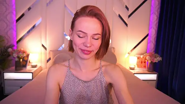 ShyySiren online show from 06-02-26, 06:59