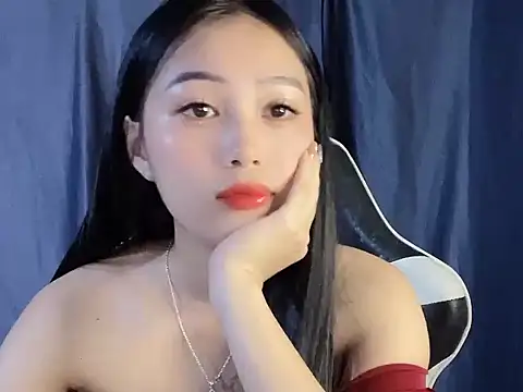 Snapshot of Lyly4757 chatting on 09-18-25, 10:01 Lyly4757 online show from 09-18-25, 10:01