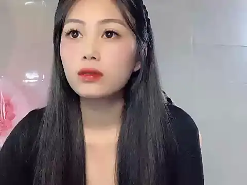 Snapshot of Lyly4757 chatting on 11-11-25, 04:40 Lyly4757 online show from 11-11-25, 04:40