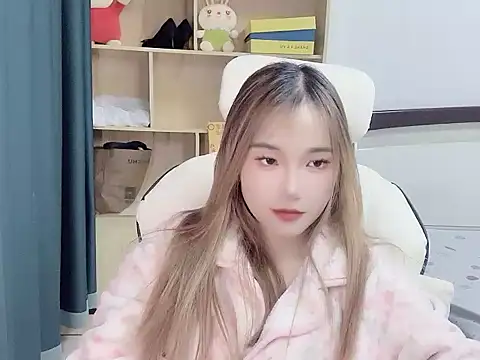 W-Sunflower online show from 11-24-25, 02:06