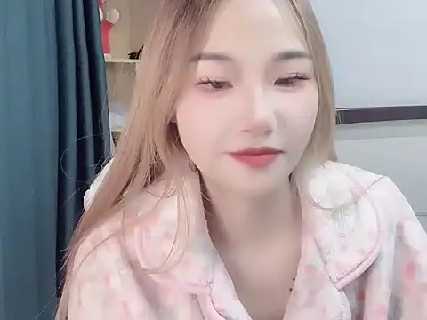 W-Sunflower online show from 11-29-25, 02:31