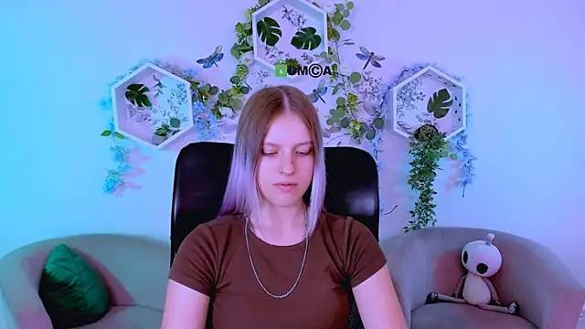 kaela spell  online show from 08-06-26, 09:39