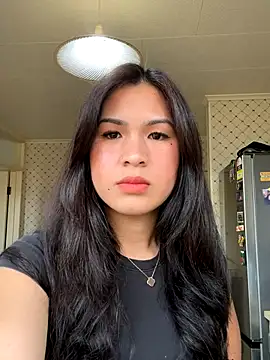 ZoeyJohnson online show from 10-23-25, 12:54