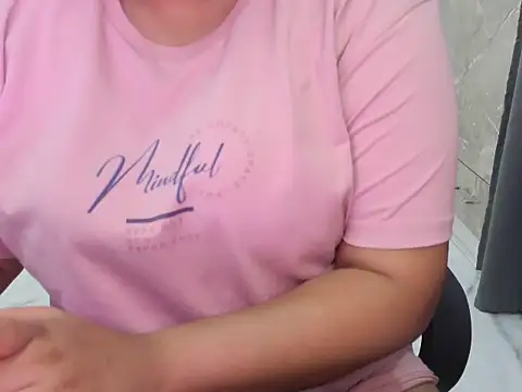 Snapshot of _Ameera_ chatting on 11-07-25, 03:34 Ameera online show from 11-07-25, 03:34