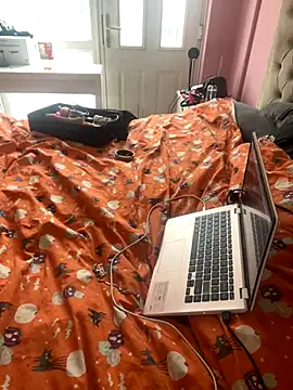 DIRTY PAISLEY X online show from 10-15-25, 09:53