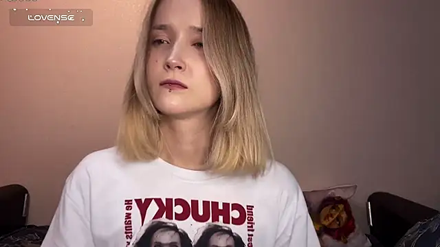 Snapshot of SoftcoreAlly chatting on 10-08-25, 11:19 SoftcoreAlly online show from 10-08-25, 11:19