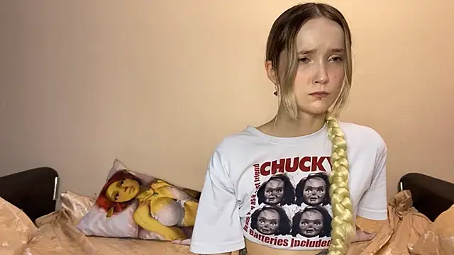 Snapshot of SoftcoreAlly chatting on 11-25-25, 03:01 SoftcoreAlly online show from 11-25-25, 03:01