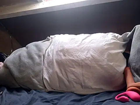 Snapshot of Lolapussyxoxo chatting on 03-27-26, 01:00 Lolapussyxoxo online show from 03-27-26, 01:00