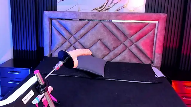 Daniwhatson online show from 09-28-25, 03:45