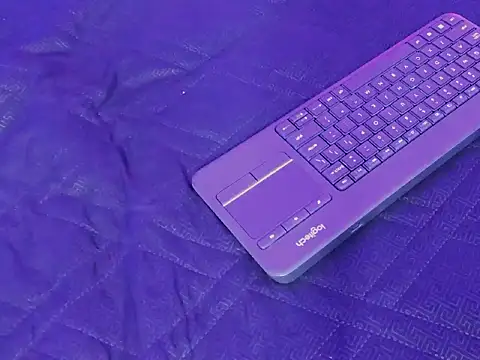 Daniwhatson online show from 10-16-25, 12:33