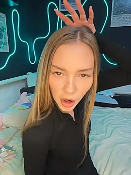 MilaMoone online show from 02-18-26, 01:07