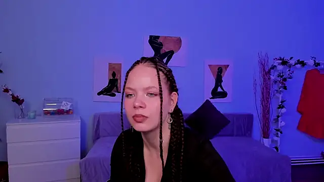 BetsyKiss online show from 10-17-25, 05:54