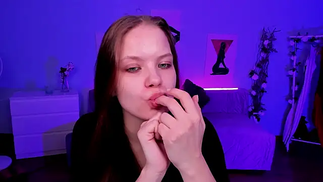 Snapshot of BetsyKiss chatting on 04-15-26, 05:09 BetsyKiss online show from 04-15-26, 05:09
