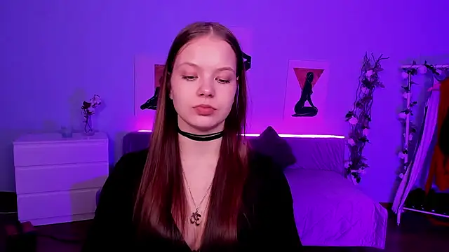 Snapshot of BetsyKiss chatting on 04-22-26, 05:03 BetsyKiss online show from 04-22-26, 05:03