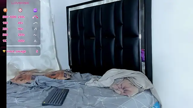 Snapshot of ArexBlakk chatting on 11-06-25, 04:41 ArexBlakk online show from 11-06-25, 04:41