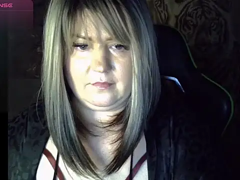 YuliiaSan online show from 11-10-25, 04:28