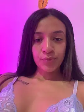 Snapshot of MiQeilaSweet chatting on 09-18-25, 11:29 MiQeilaSweet online show from 09-18-25, 11:29