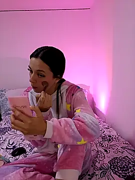 MiQeilaSweet online show from 03-25-26, 06:14