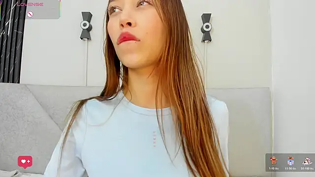 Snapshot of Naomi_Rousse chatting on 12-03-25, 12:36 Naomi Rousse online show from 12-03-25, 12:36