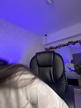 EMILIIA RICHTER   online show from 03-16-26, 07:51