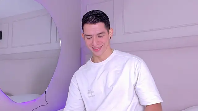 Snapshot of ZaneDawson chatting on 09-24-25, 03:43 ZaneDawson online show from 09-24-25, 03:43