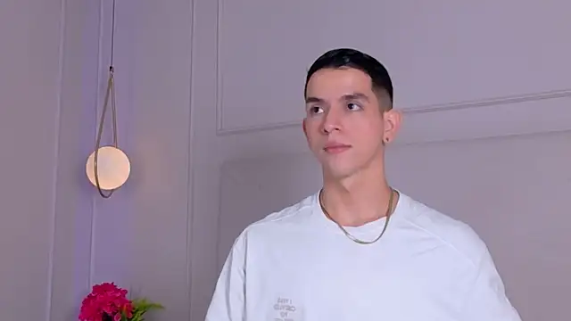 Snapshot of ZaneDawson chatting on 10-01-25, 03:12 ZaneDawson online show from 10-01-25, 03:12