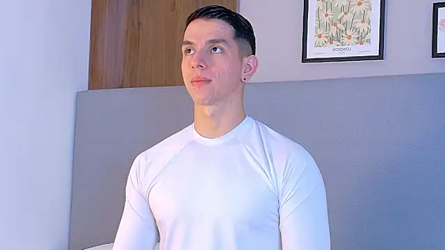 Snapshot of ZaneDawson chatting on 10-14-25, 07:25 ZaneDawson online show from 10-14-25, 07:25