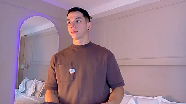 Snapshot of ZaneDawson chatting on 11-11-25, 03:17 ZaneDawson online show from 11-11-25, 03:17