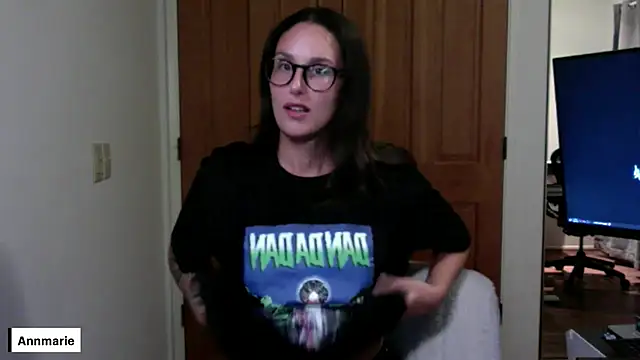 Snapshot of annmarieferrara chatting on 10-01-25, 02:28 annmarieferrara online show from 10-01-25, 02:28