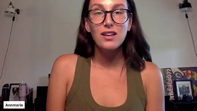 Snapshot of annmarieferrara chatting on 10-13-25, 06:08 annmarieferrara online show from 10-13-25, 06:08