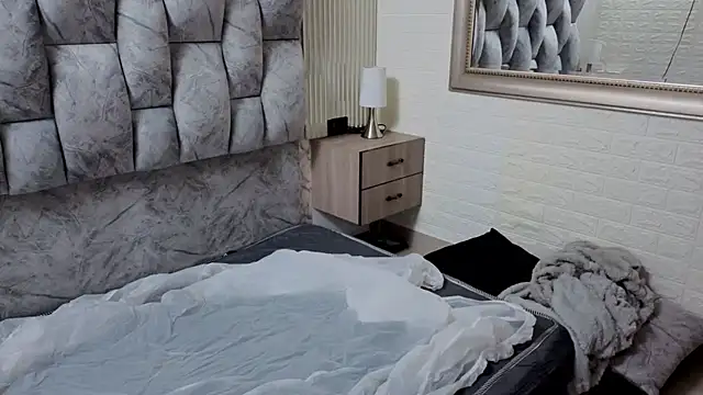 sofiagutierrez   online show from 01-14-26, 03:34