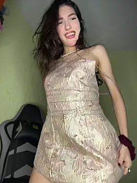 Emily-hottson online show from 03-11-26, 05:13