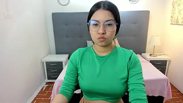 Snapshot of chaneelstark chatting on 11-30-25, 04:27 chaneelstark online show from 11-30-25, 04:27