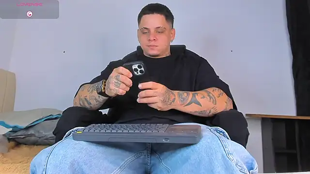 denis munera online show from 10-08-25, 09:40