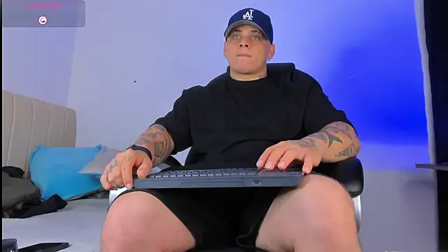 denis munera online show from 10-19-25, 10:05